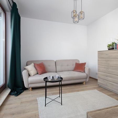Apartament Goclawska Swps Pge Narodowy Dworzec Wschodni Soho Factory Varšava Exteriér fotografie